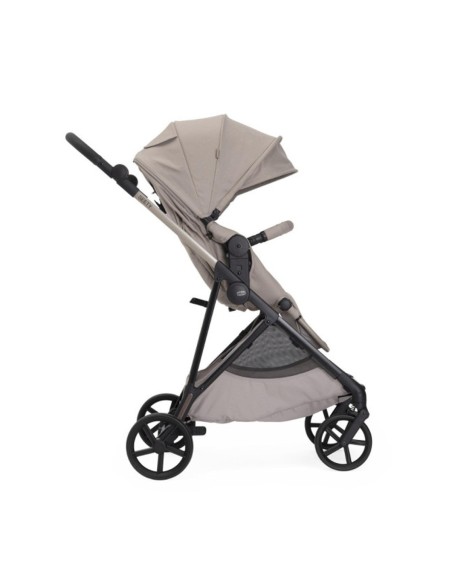 Chicco - Trio Seety 2026 Con Kory Essential i-Size + Borsa Organizer IN OMAGGIO - Spedizione Gratuita Chicco - Trio Seety 2026 Con Kory Essential i-Size + Borsa Organizer IN OMAGGIO - Spedizione Gratuita