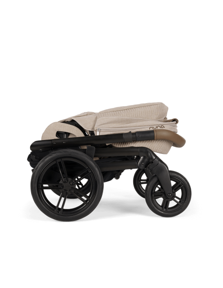 Nuna - Trio Collezione Cosmopolitan Con Passeggino e Navicella Mixx Next, Ovetto Arra Flex e Base Next - Spedizione Gratuita