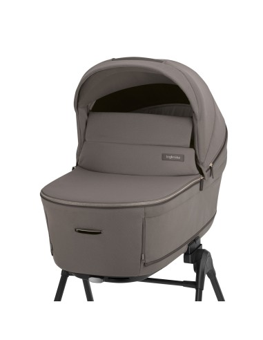 Inglesina - Kit System Quattro Aptica 2026 Con Seggiolino Auto Darwin Recline Evo e Base Darwin 360 - Spedizione Gratuita